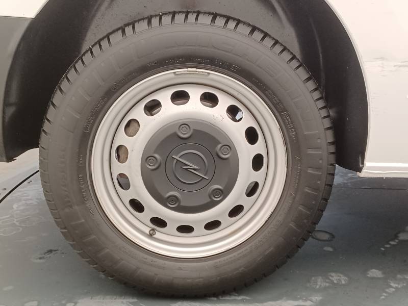 Opel Vivaro - FOURGON FGN L2 2.0 DIESEL 120 CH PTAC AUGMENTE PACK CLIM