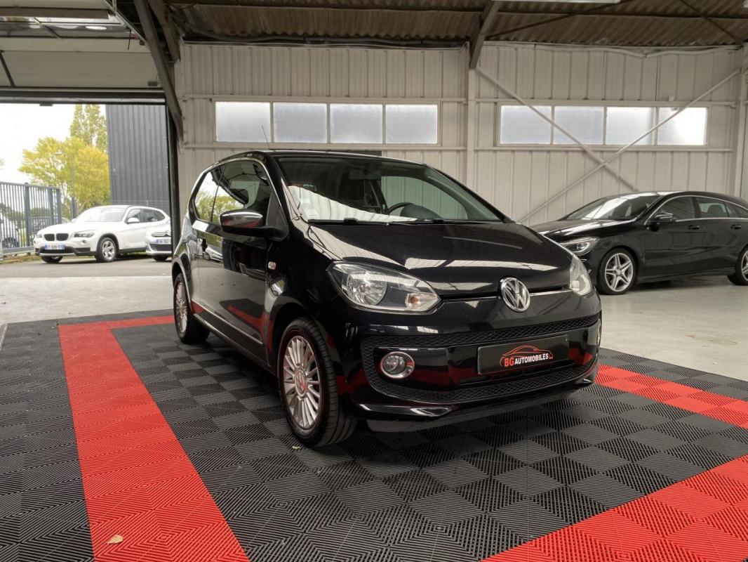 Volkswagen Up! - 1.0i 75 CH HIGH UP ! - GARANTIE 6 MOIS