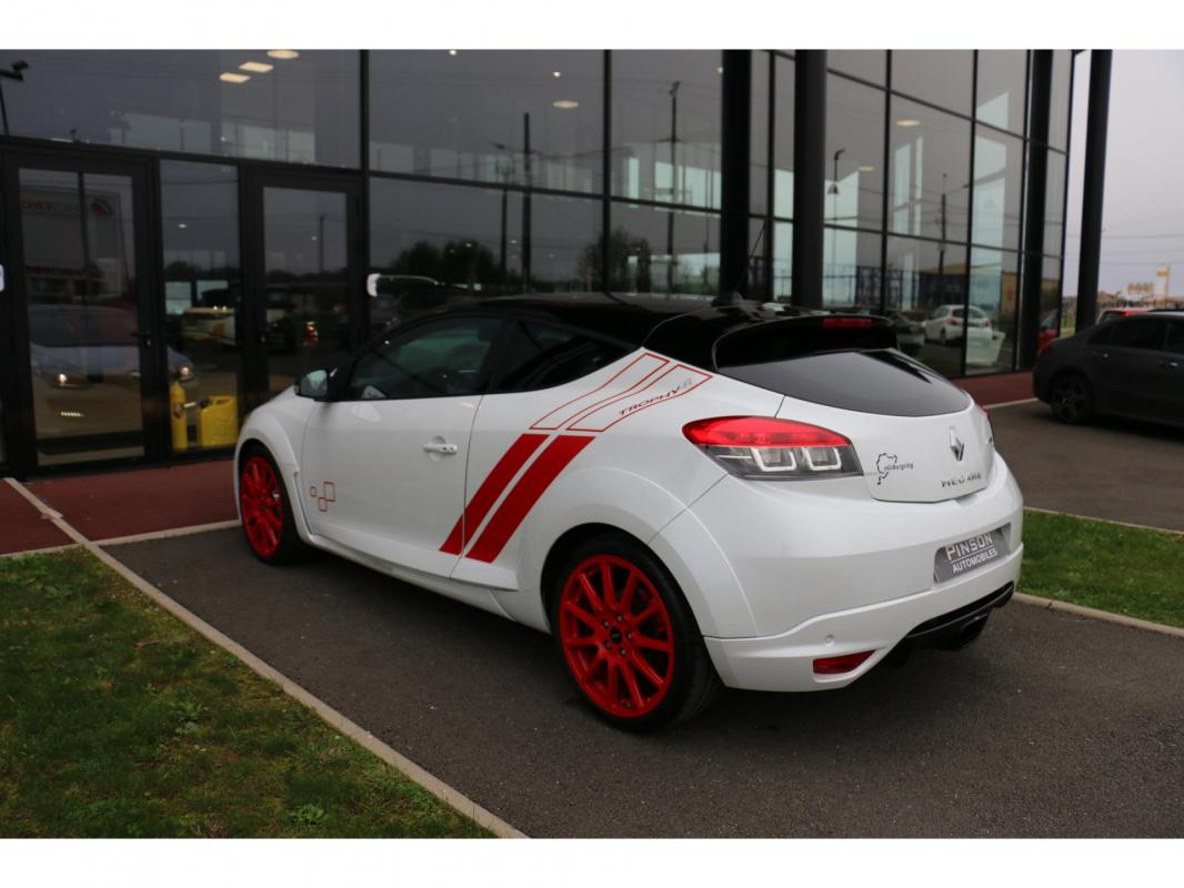 Renault Mégane - Coupé 2.0i 16V - 275 III COUPE R.S Trophy-R PHASE 3