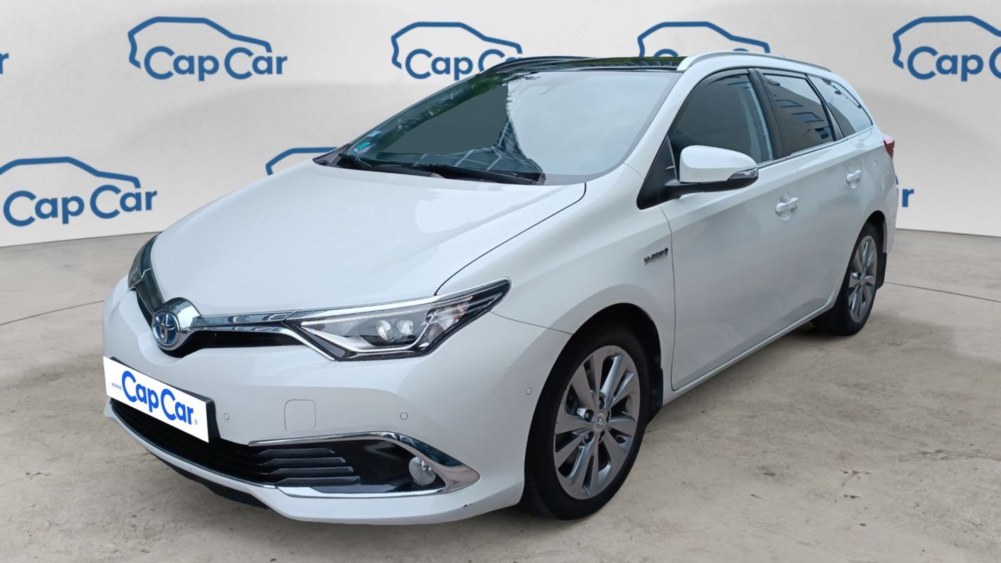 TOYOTA AURIS - SPORT TOURING II 1.8 HYBRIDE 136 EXECUTIVE / TOIT PANORAMIQUE (2016)