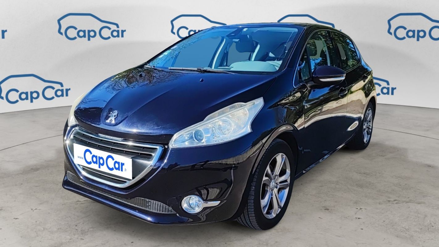 PEUGEOT 208 - 1.2 PURETECH 82 ALLURE (2015)