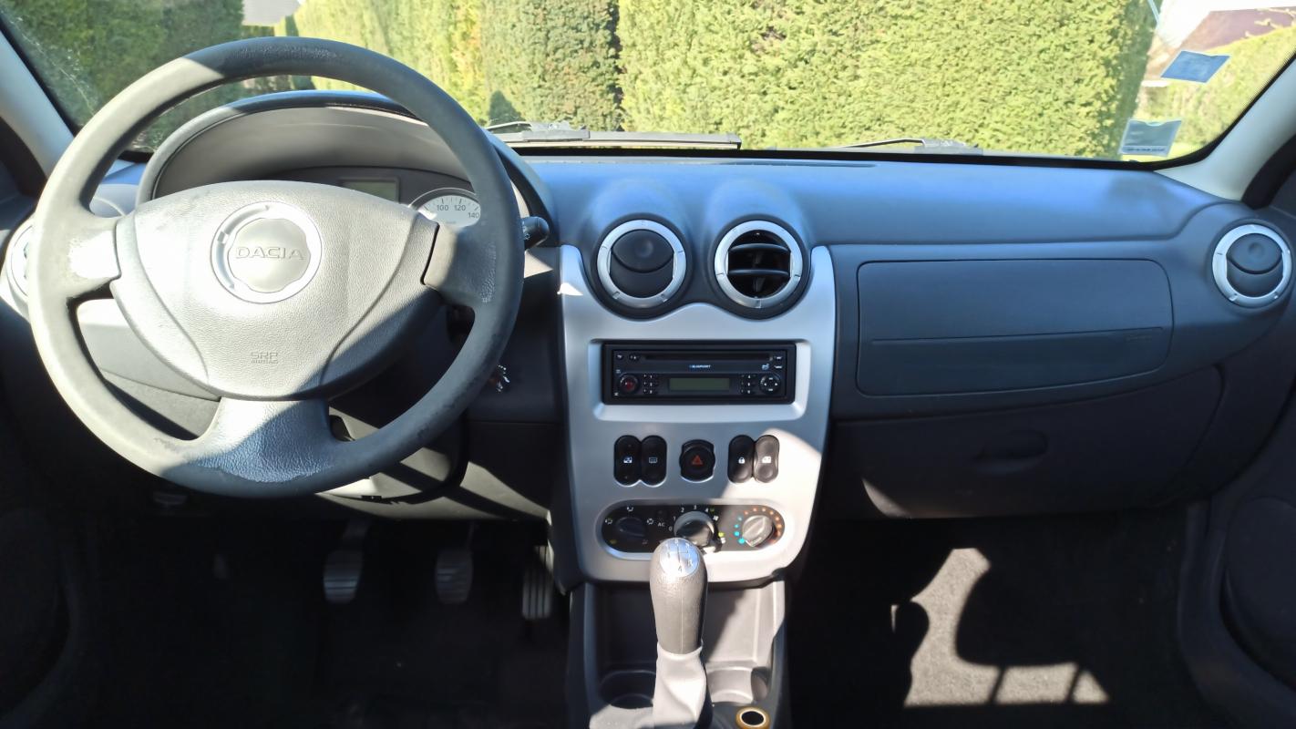 Dacia Sandero - Laureate 1.4 MPI 75