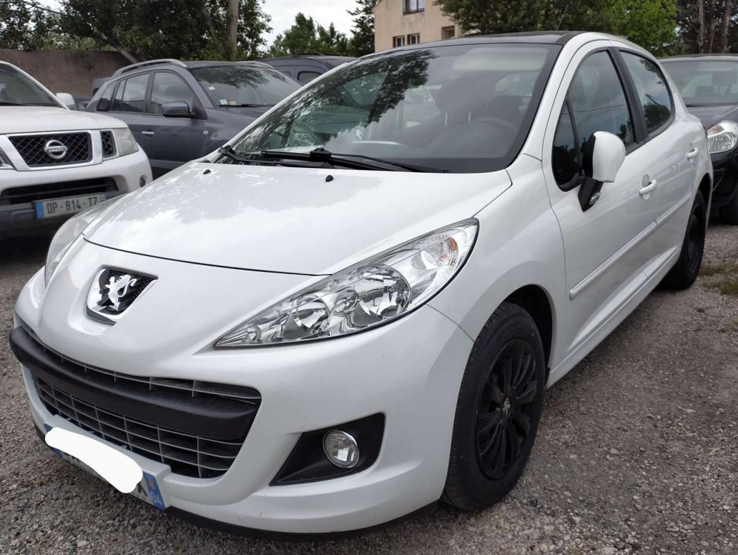 Peugeot 207 - 1,6 VTI PREMIUM 120CH