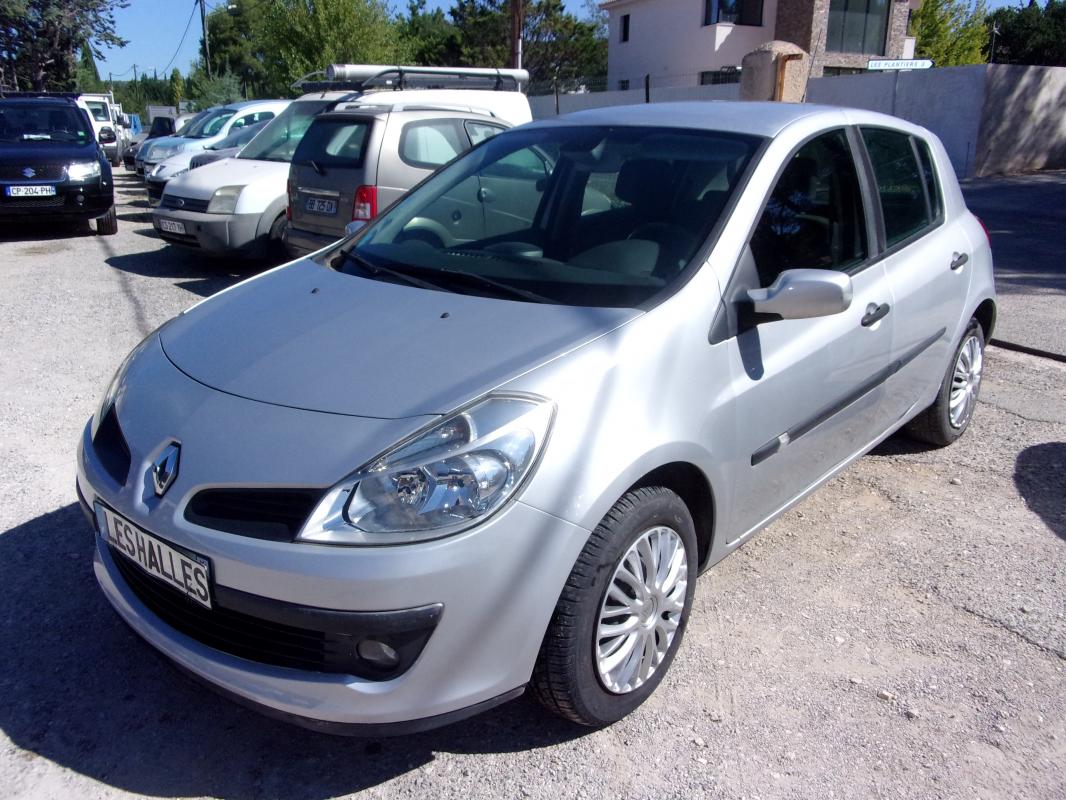 Renault Clio III Phase1 1,6 16v 110cv BOITE AUTO PROACTIVE DYNAMIQUE