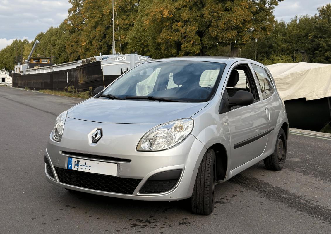 Renault Clio - II TWINGO AUTHENTIQUE CLIM 16 V 75 CH