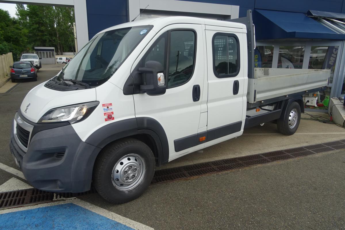 Peugeot Boxer plateau DOUBLE CAB RALLONGE 2.2HDI 130 BVM6 PRIX TTC