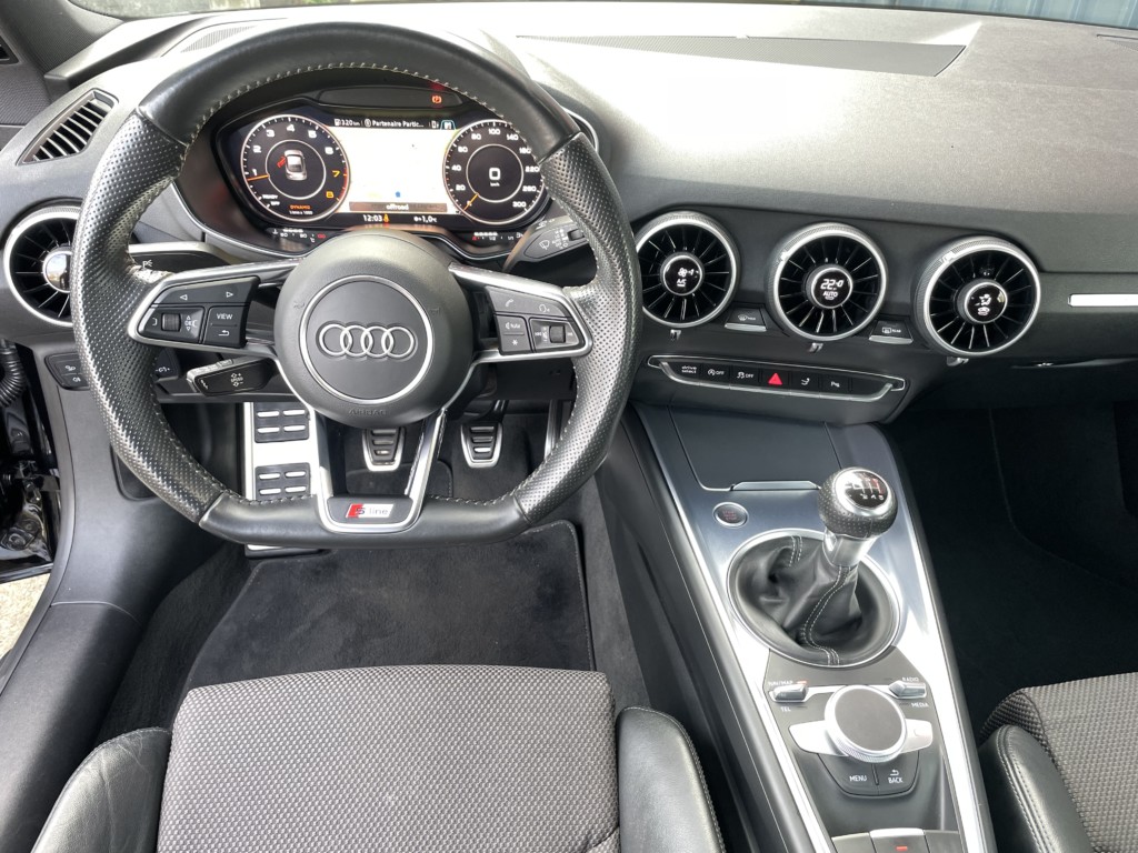 Audi TT - 1.8 TFSI 180ch S line BVM6