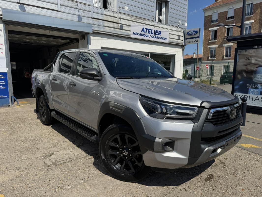 Toyota Hilux IV 4WD 2.8 D-4D 204 DOUBLE CABINE INVINCIBLE