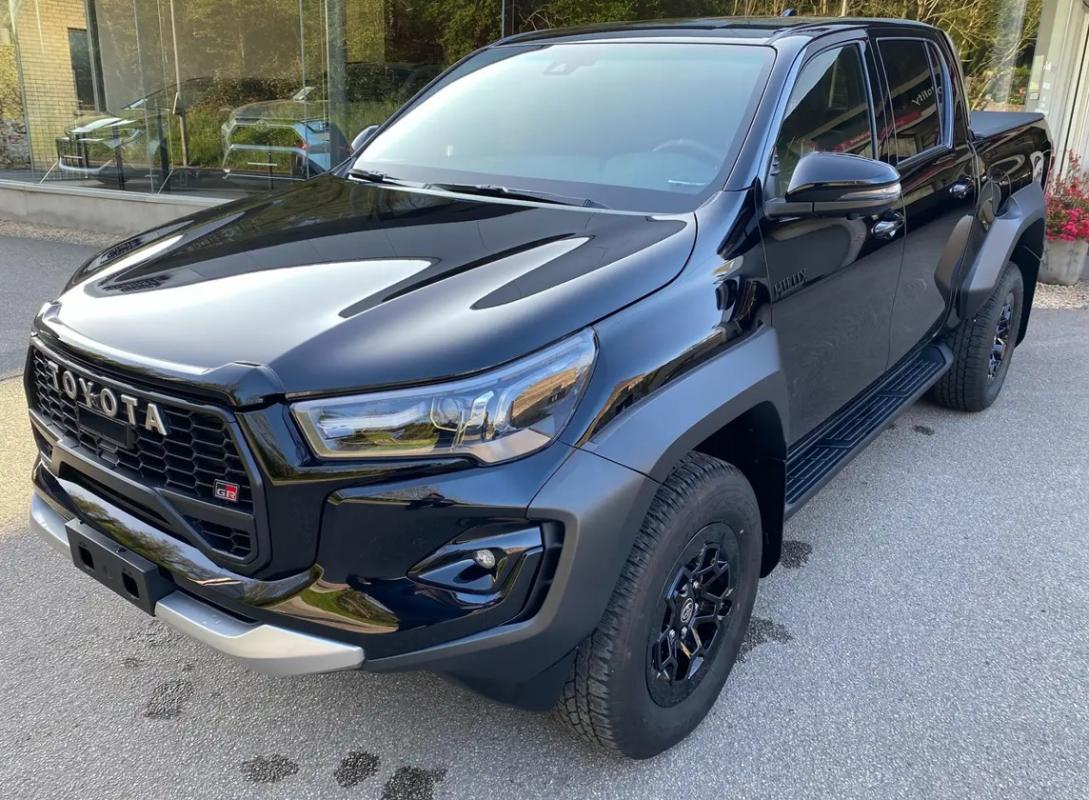 Toyota Hilux IV 4WD 2.8 D-4D 204 DOUBLE CABINE GR SPORT II